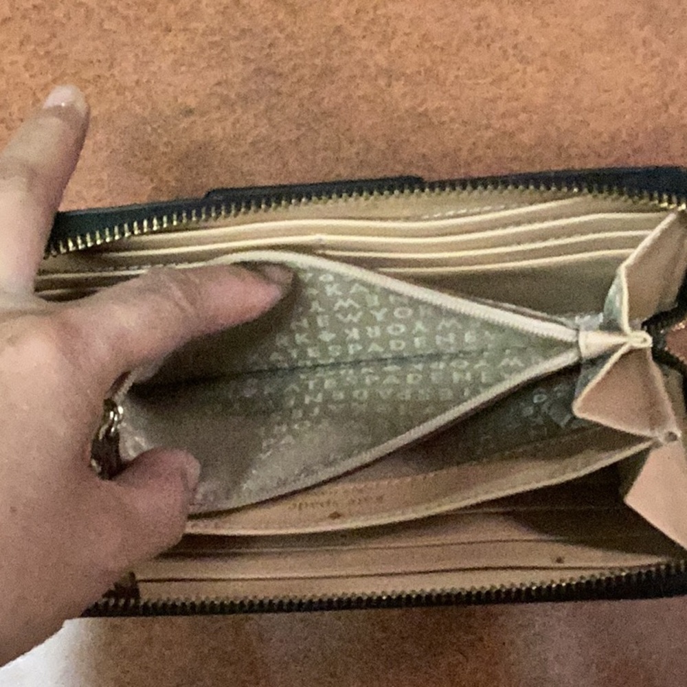 Kate Spade Black Zip-Around Wallet - Picture 10 of 13